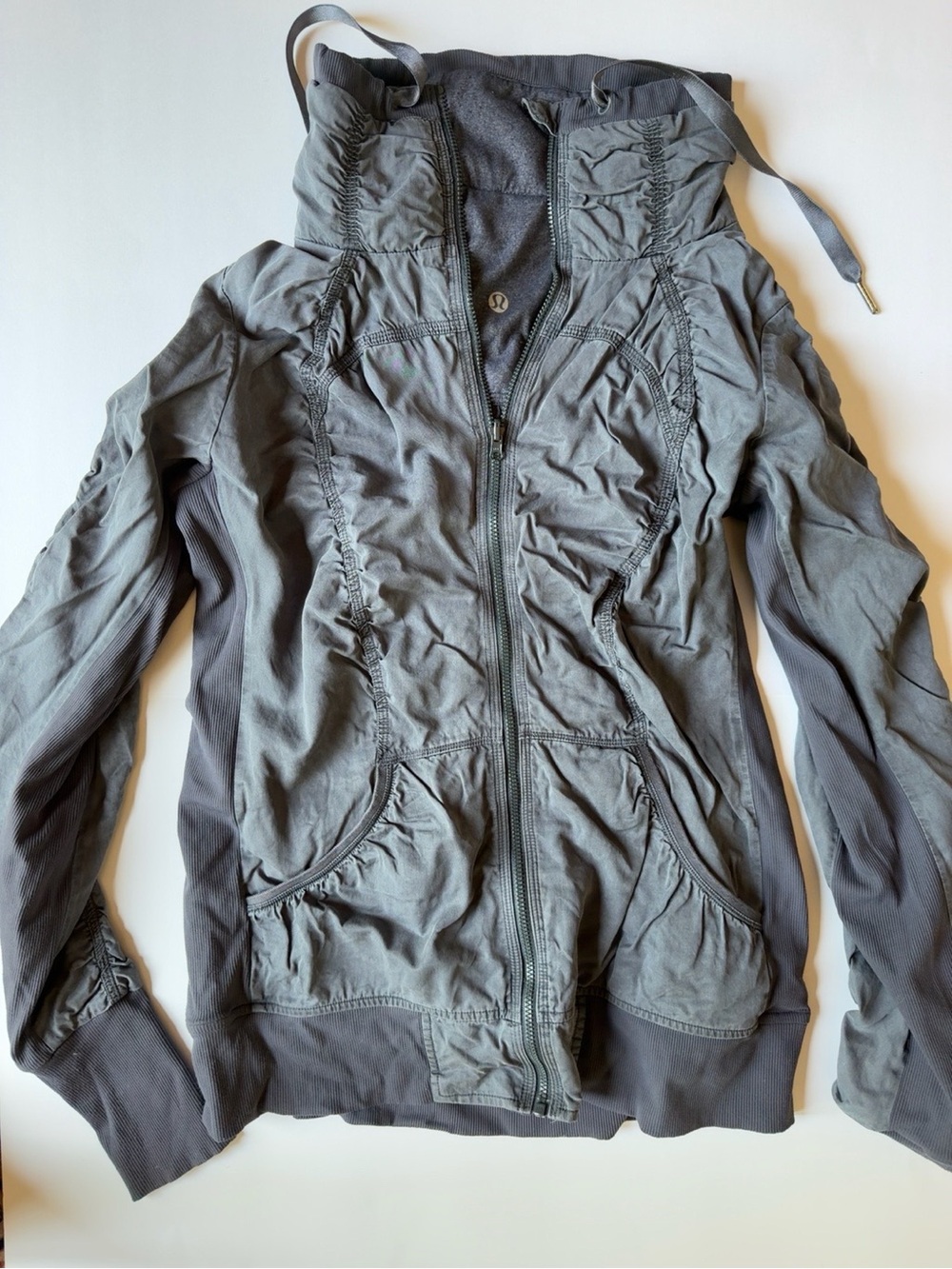 Lululemon Gray Reversible Full Zip Ruched Scuba Hoodie Jacket Women’s Size 8